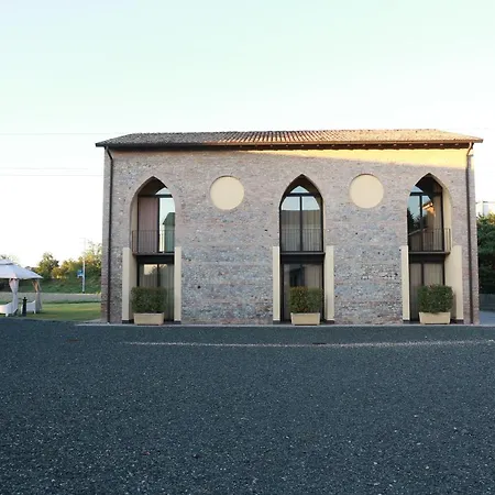 Meli Lupi - Residenze Temporanee شقة بارما