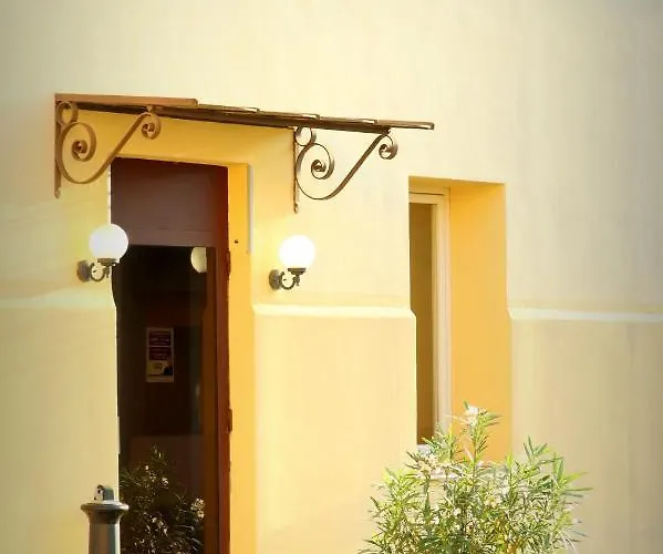 Meli Lupi - Residenze Temporanee Apartment